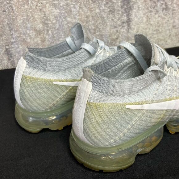Nike Air Vapormax Flyknit Platinum Gray Running Athletic Shoes Size 7.5 - Picture 14 of 16